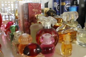 Hallenflohmarkt - diverse Parfüme©asm-ndh.de